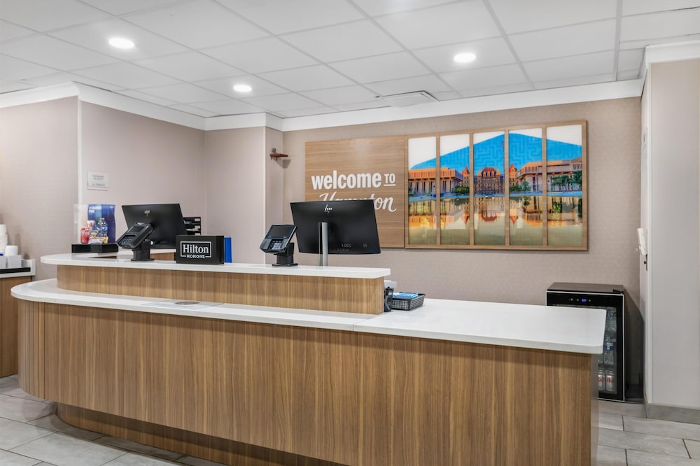 Hampton Inn Albany-Wolf Road (Airport)