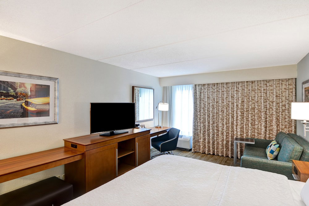 Hampton Inn Albany-Wolf Road (Airport)