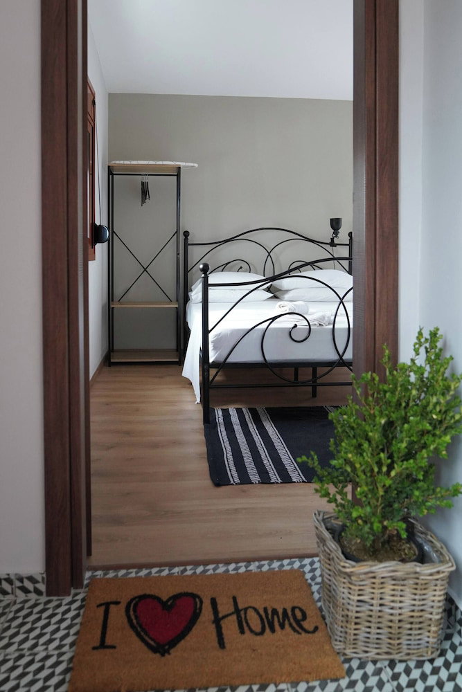 dal travel The Suite Spot - At The Heart Of The Old Town