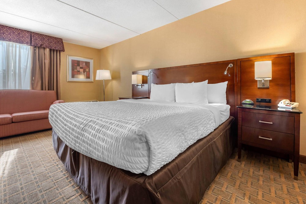 Hotel Clarion Hotel Conference Center On Lake Erie