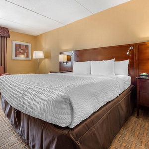 Hotel Clarion Hotel Conference Center On Lake Erie cazare Dunkirk