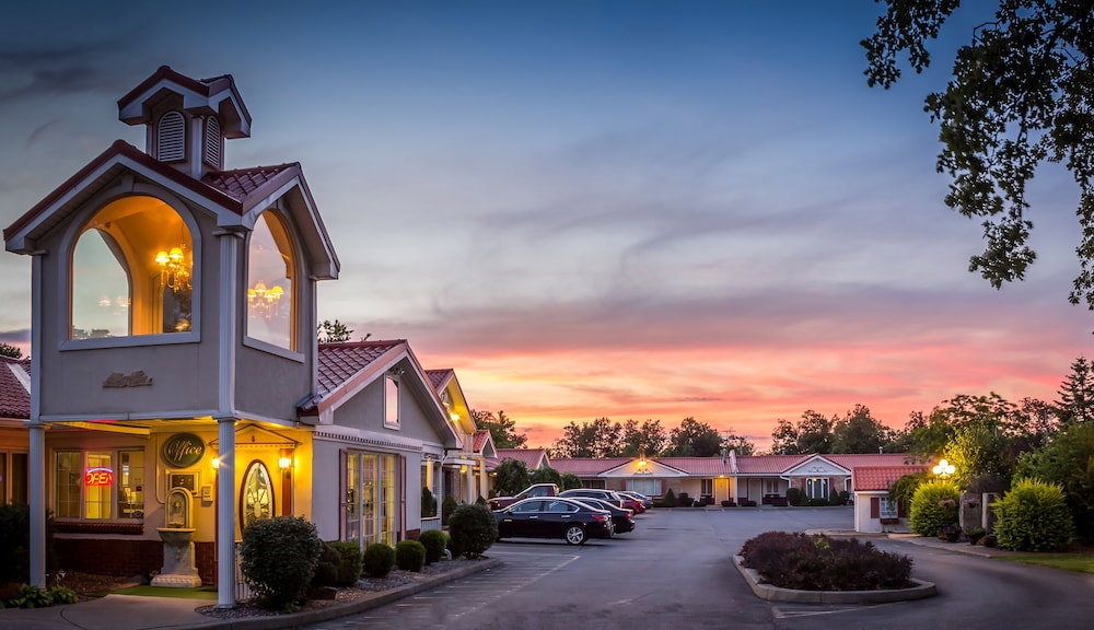 Hotel Village Haven Inn & Extended Stay