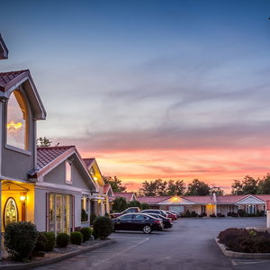 Hotel Village Haven Inn & Extended Stay cazare Clarence