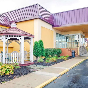 Hotel Quality Inn & Suites Syracuse Fairgrounds cazare Syracuse
