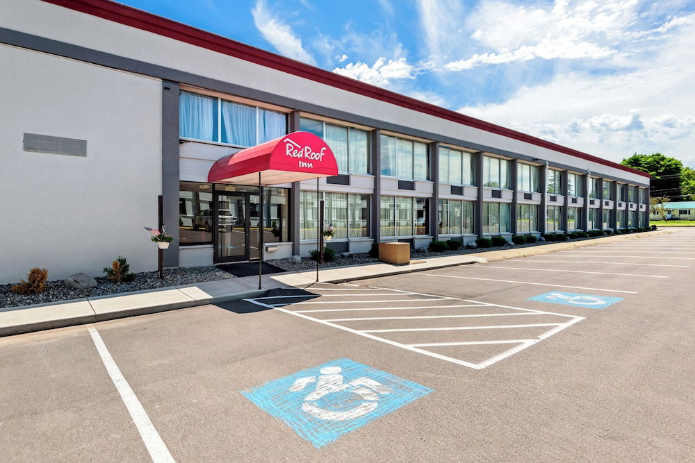 Red Roof Inn Cortland