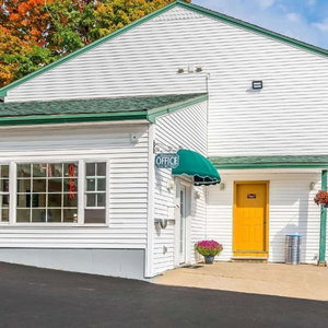 Hotel Blue Line Inn Lake George cazare Lake George