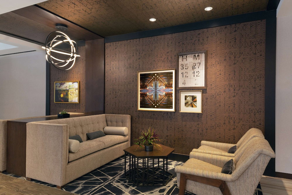 Doubletree By Hilton Jamestown