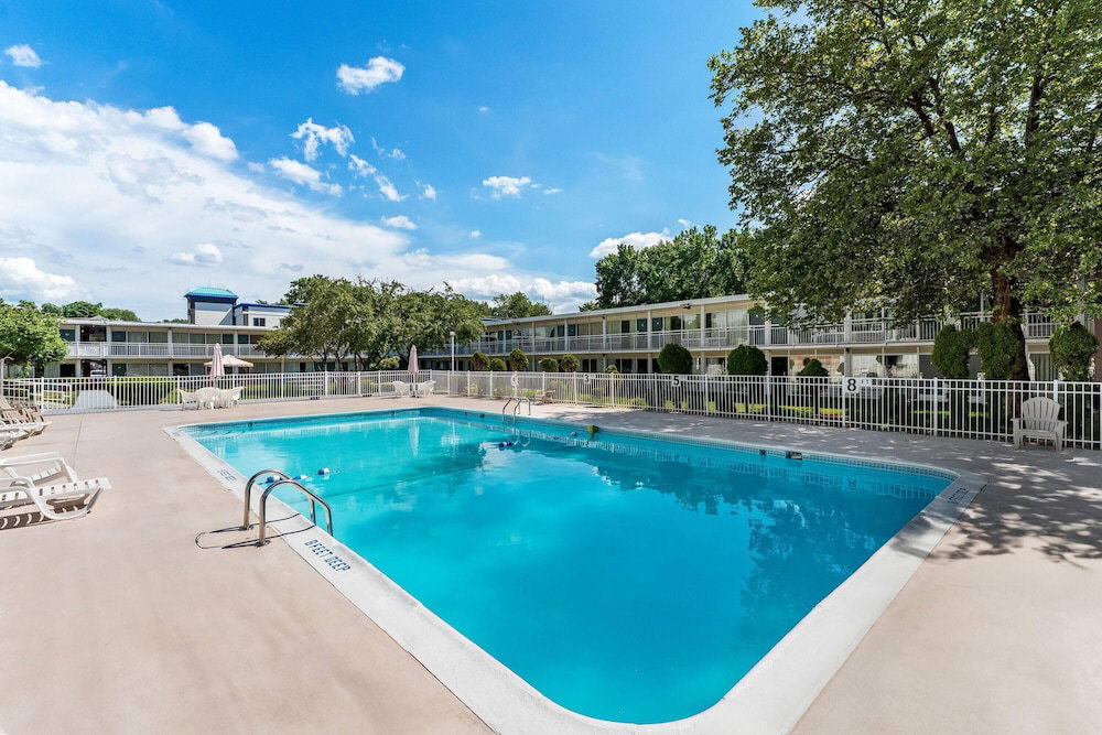 Hotel Howard Johnson By Wyndham Albany