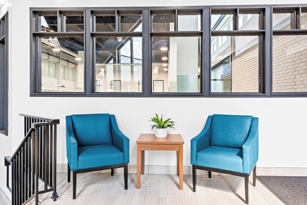 Hometowne Studios By Red Roof & Conference Center Cortland