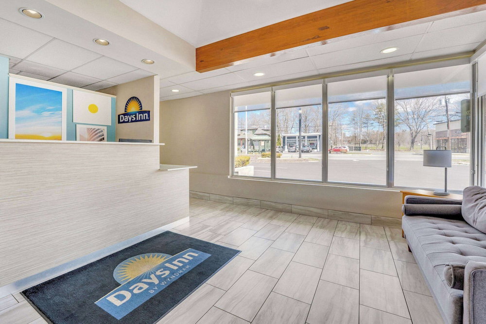 Days Inn By Wyndham Albany Suny