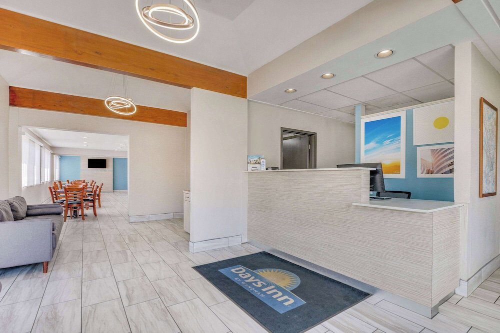 Days Inn By Wyndham Albany Suny