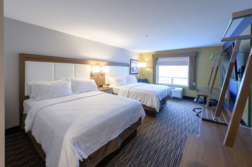 Holiday Inn Express & Suites Jamestown By Ihg