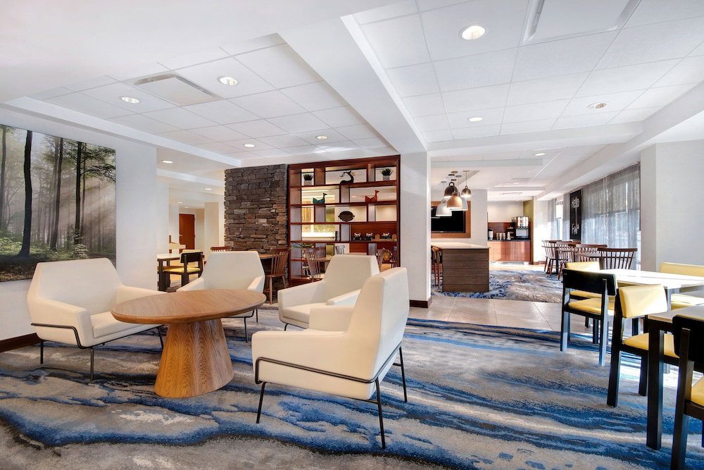 Fairfield Inn & Suites By Marriott Rochester West/Greece