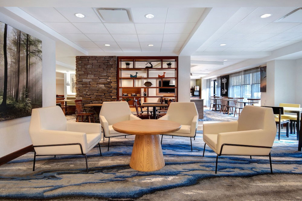 Fairfield Inn & Suites By Marriott Rochester West/Greece