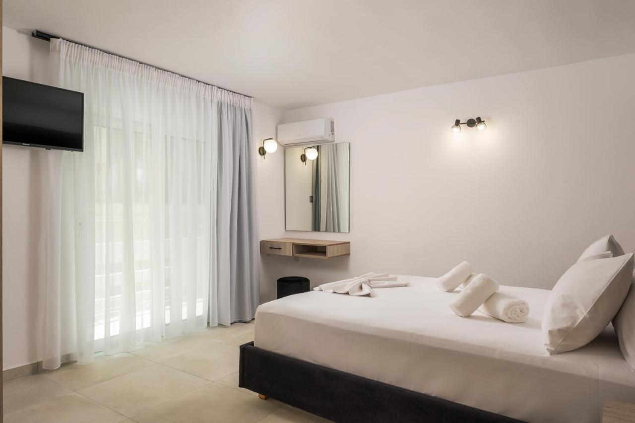 dal travel Quarters Luxury Apts