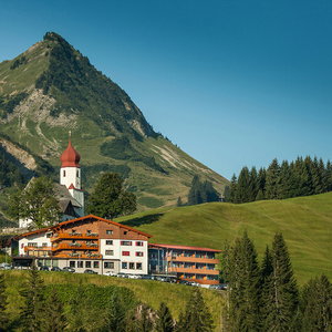 Hotel Alpenhotel Mittagspitze cazare Vorarlberg