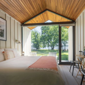 Hotel Hutton Brickyards Riverfront Hotel + Venue cazare Kingston