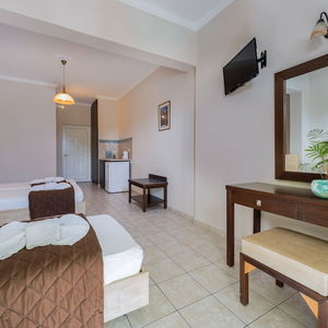 Hotel Hotel Cronulla cazare Kalamakion