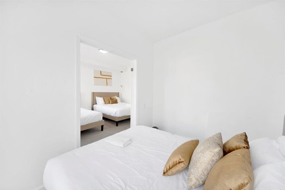 Hotel Luxury 5 Br Home Free Parking