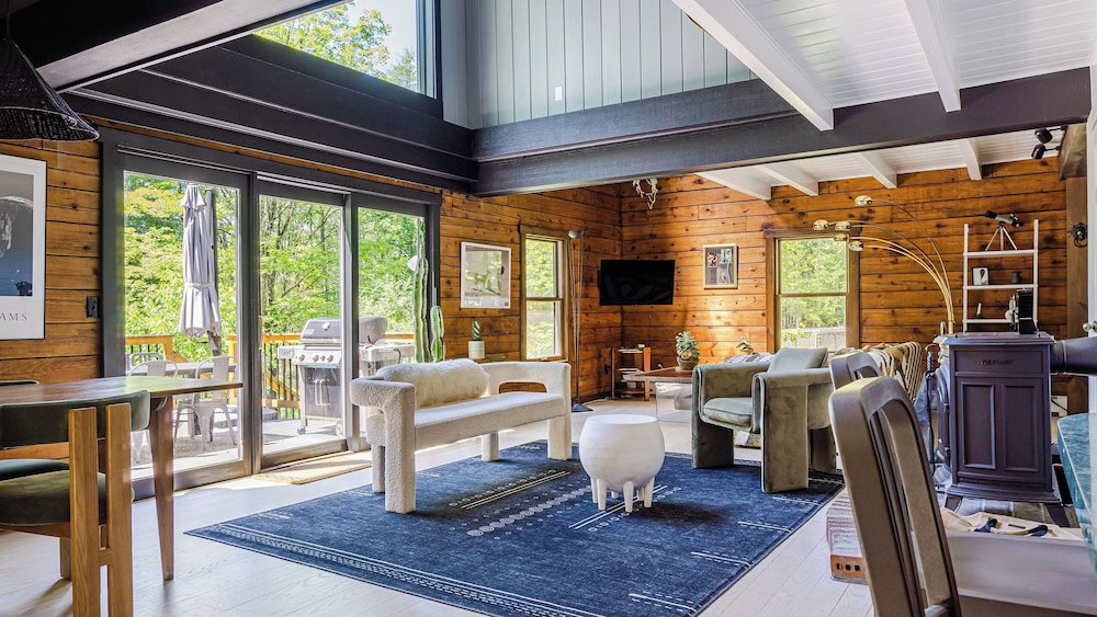 Hotel Pool+Hot Tub, Firepit Near Hikes, Shops, Dining Cragswood Lodge By Avantstay