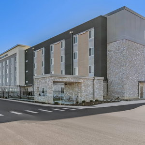 Hotel Everhome Suites Rochester Greece cazare Navarre