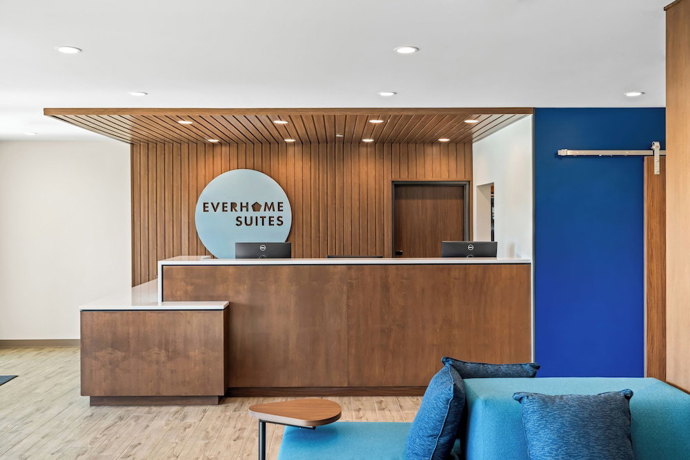 Everhome Suites Rochester Greece