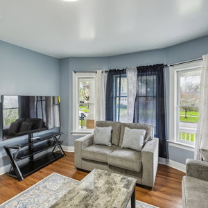 Hotel Comfy 3Br Flat Close To The Falls 3 Bedroom Apts cazare Niagara Falls