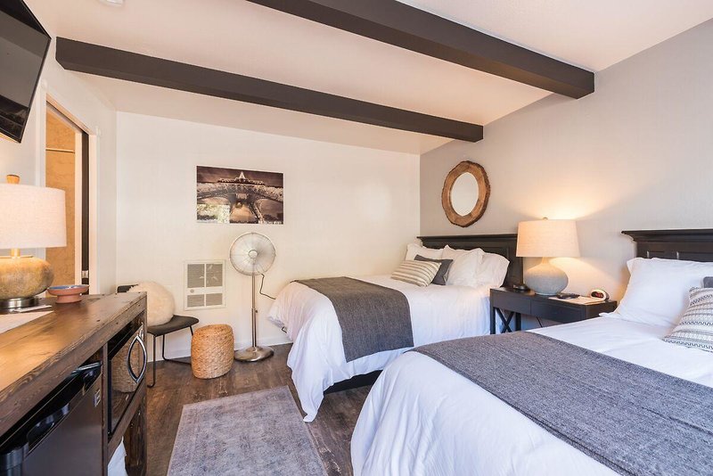 Shell Beach Inn