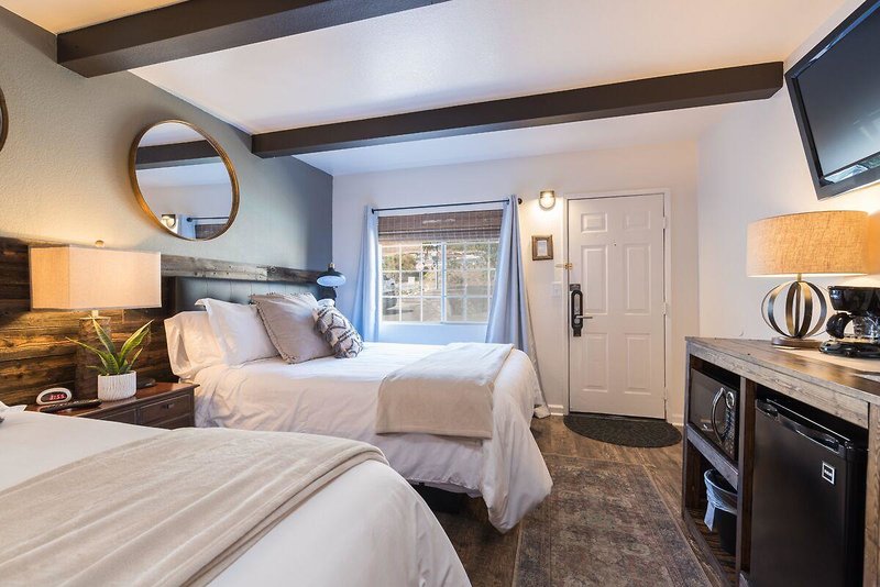 Shell Beach Inn