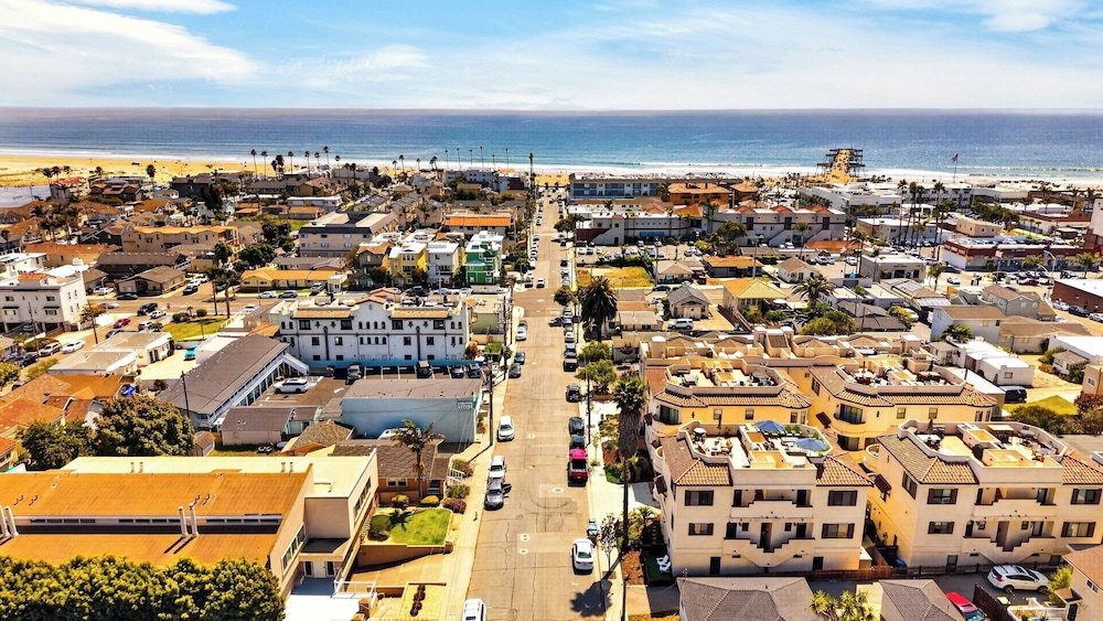 Stimson Coastal Luxury By Avantstay Coastal Retreat With Rooftop Fire Pit 2 Blocks From Beach