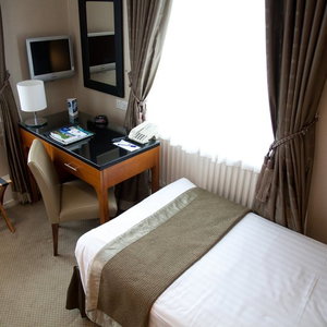 Hotel The Royal Adelaide Hotel cazare Windsor
