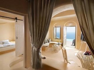 Dome Santorini Resort & Spa