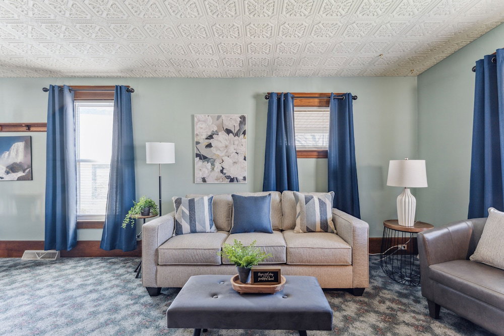 Hotel Niagara Falls Home 2Br, Pets Ok, Free Parking