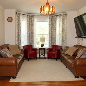 Hotel Charming Victorian Duplex 3Br Sleeps 10 3 Bedroom Home cazare Niagara Falls