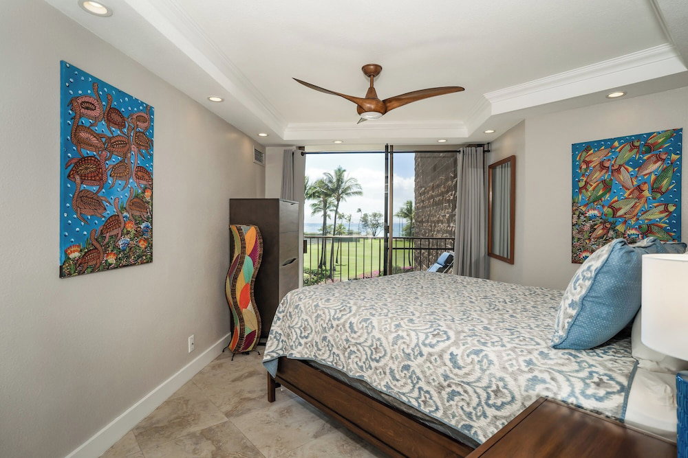 Hotel Elegant Oceanfront Vistas