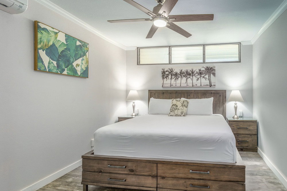 Kihei Akahi C-411 - Modern Top To Bottom Remodel, Split-Ac, Across From Kam Ii