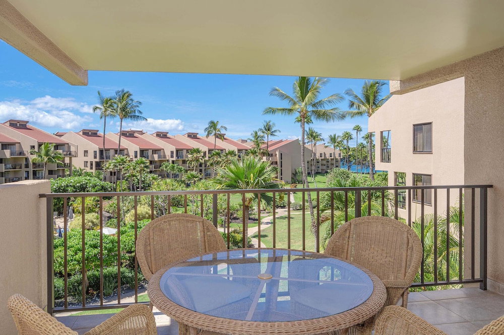 Hotel Kamaole Sands 3-308, Premier Location, Renovated, Large Lanai, Wi-Fi, Split Ac!