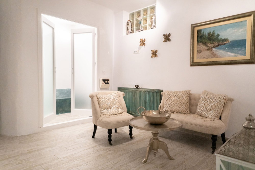 Summer Lovers Villa