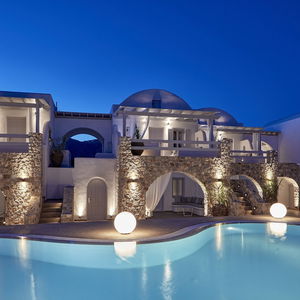 Hotel Orabel Suites cazare Santorini