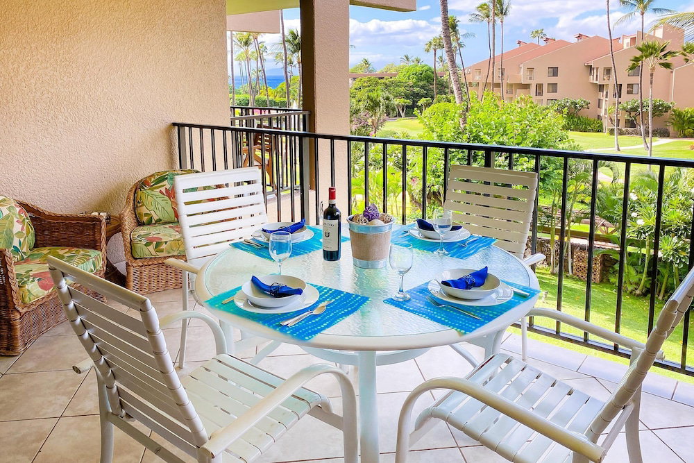 Hotel Kamaole Sands 6-303 - Courtyard And Ocean Views From Renovated 3Rd Floor Condo