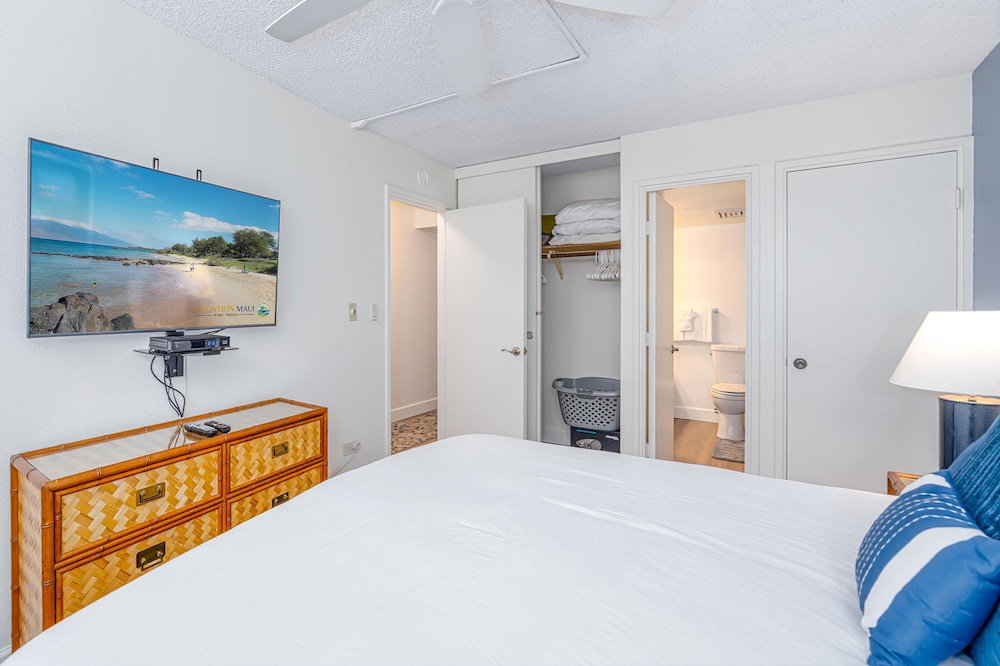 Kamaole Sands 6-303 - Courtyard And Ocean Views From Renovated 3Rd Floor Condo