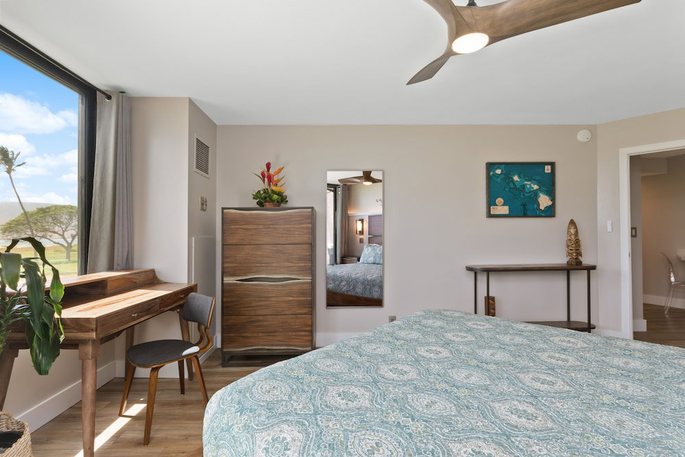 Modern & Elegant Oceanfront Vistas