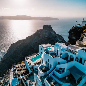 Hotel Eteoro Suites cazare Santorini
