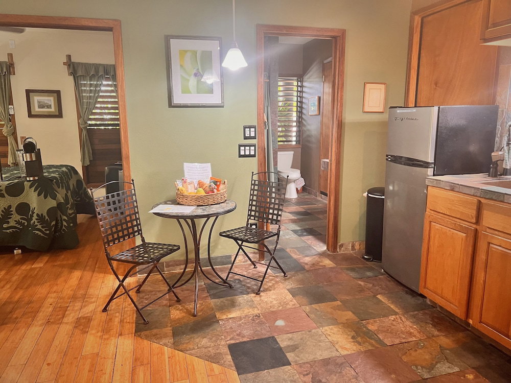 Papaya Suite