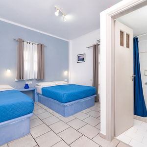 Sejur Fortuna Perissa vacanta Santorini