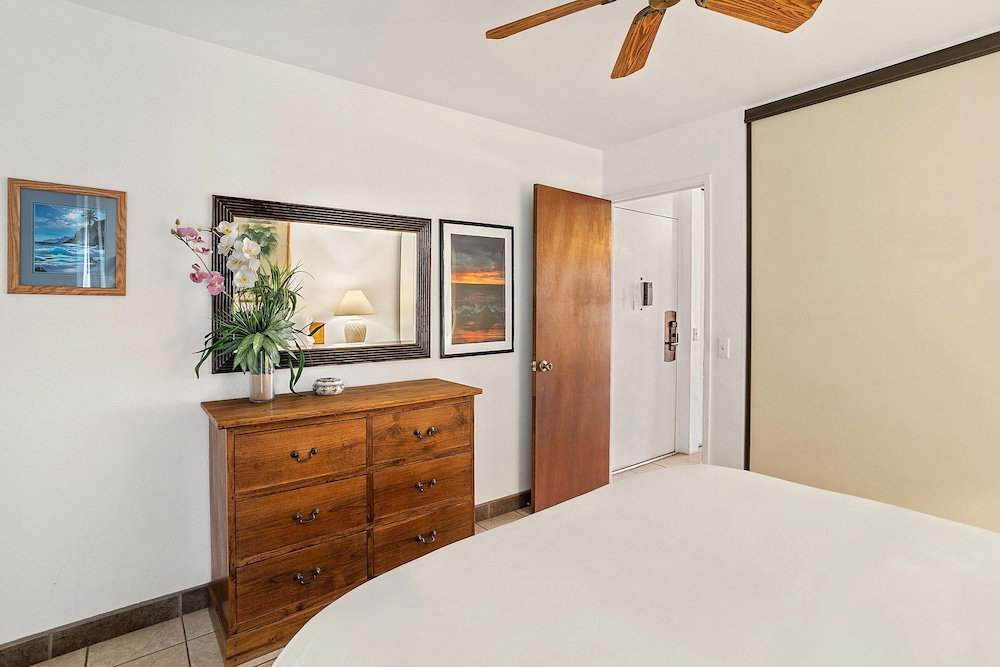 Maui Vista 3-102 - Updated, Ground Level, Steps To The Pool, Walk To Everything!