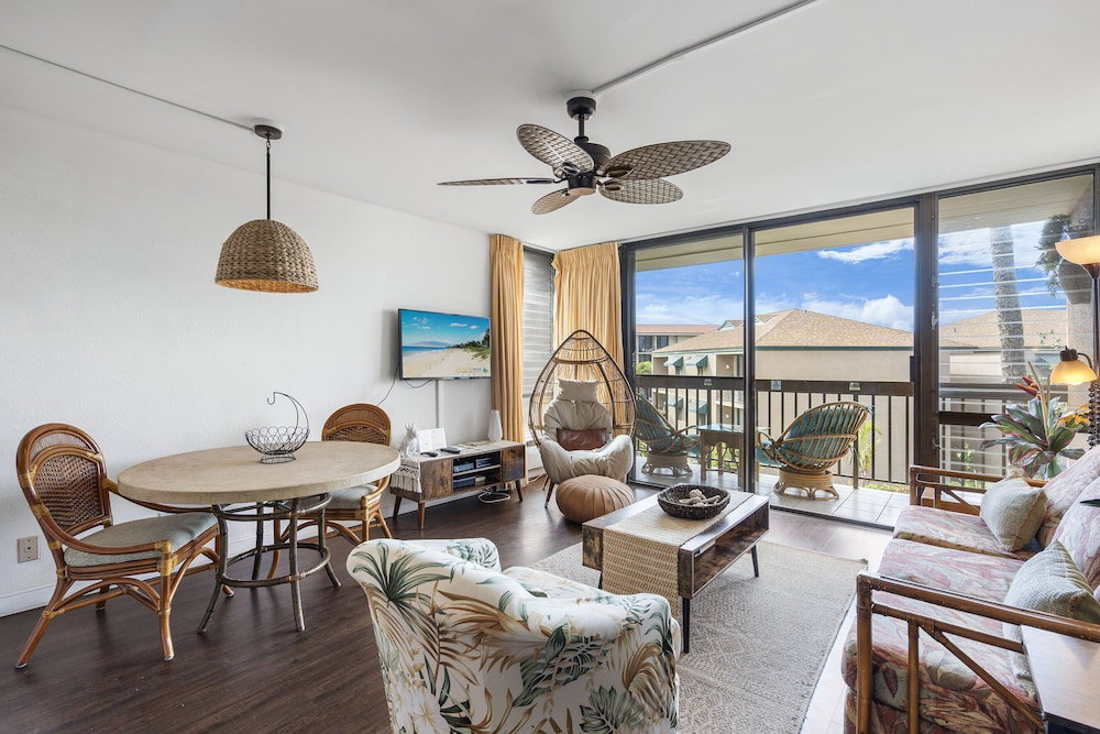 Hotel Maui Vista 2-301 - Modern And Bright Renovation In Building 2, No Carpet, Ac!