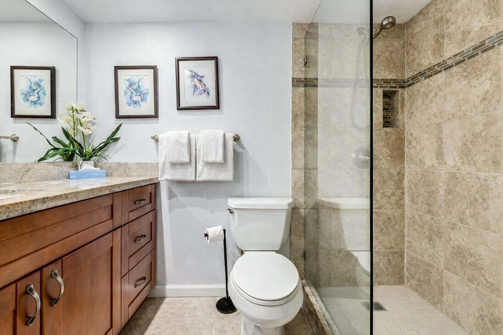 Kamaole Sands 5-210 - Stunning 1Br/2Ba, King Bed, Center-Cut Bldg 5, Ac, Wi-Fi