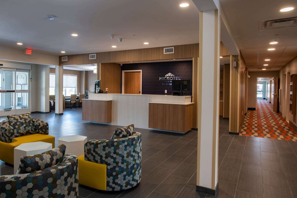 Microtel Inn & Suites By Wyndham Amsterdam