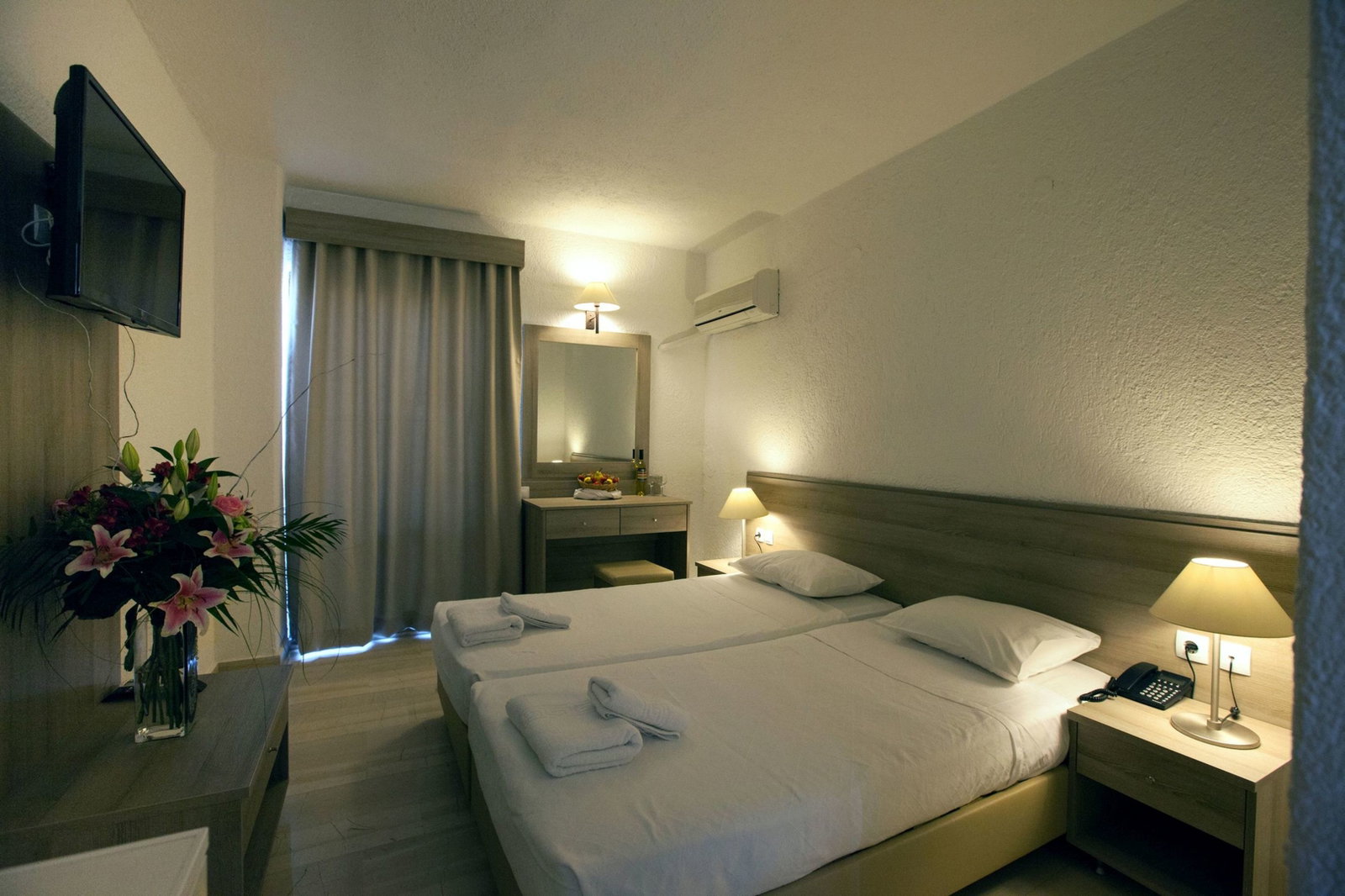 dal travel Apollon